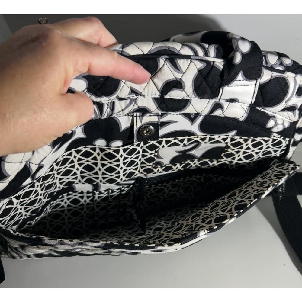 Vera Bradley NIGHT & DAY Metropolitan Bag Carry On Tote Black White Floral - Picture 7 of 12